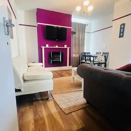 Ferienwohnung Entire 2 Bed Flat In London Exterior foto